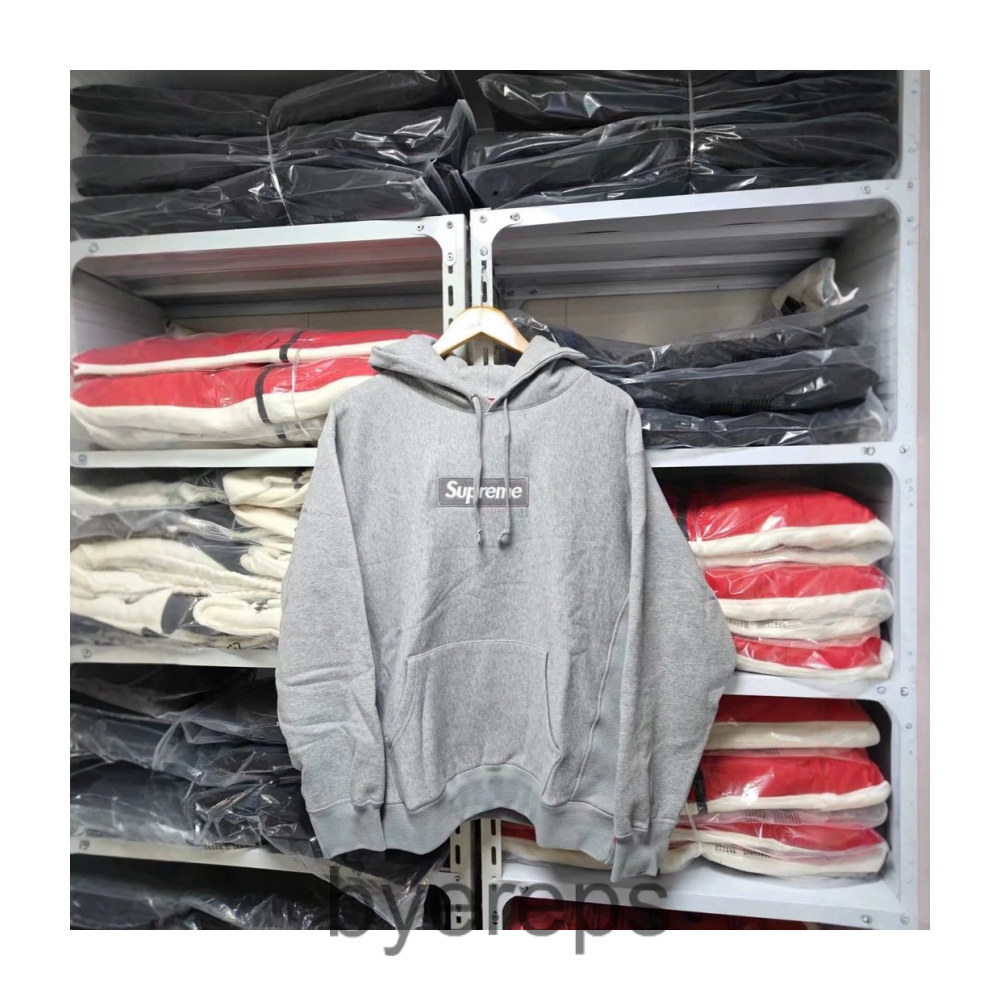 Supreme Black Box Logo Hoodie — photo 2 of 4