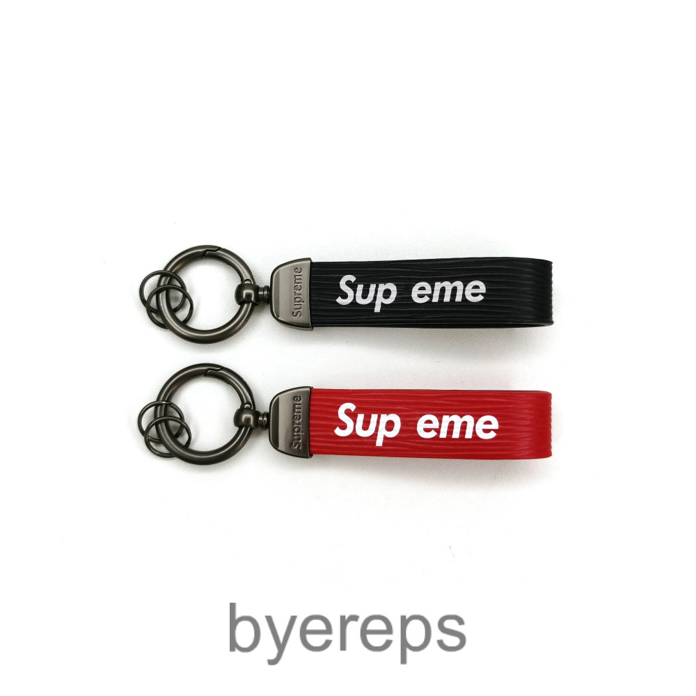 SUPREME KEYCHAIN THING