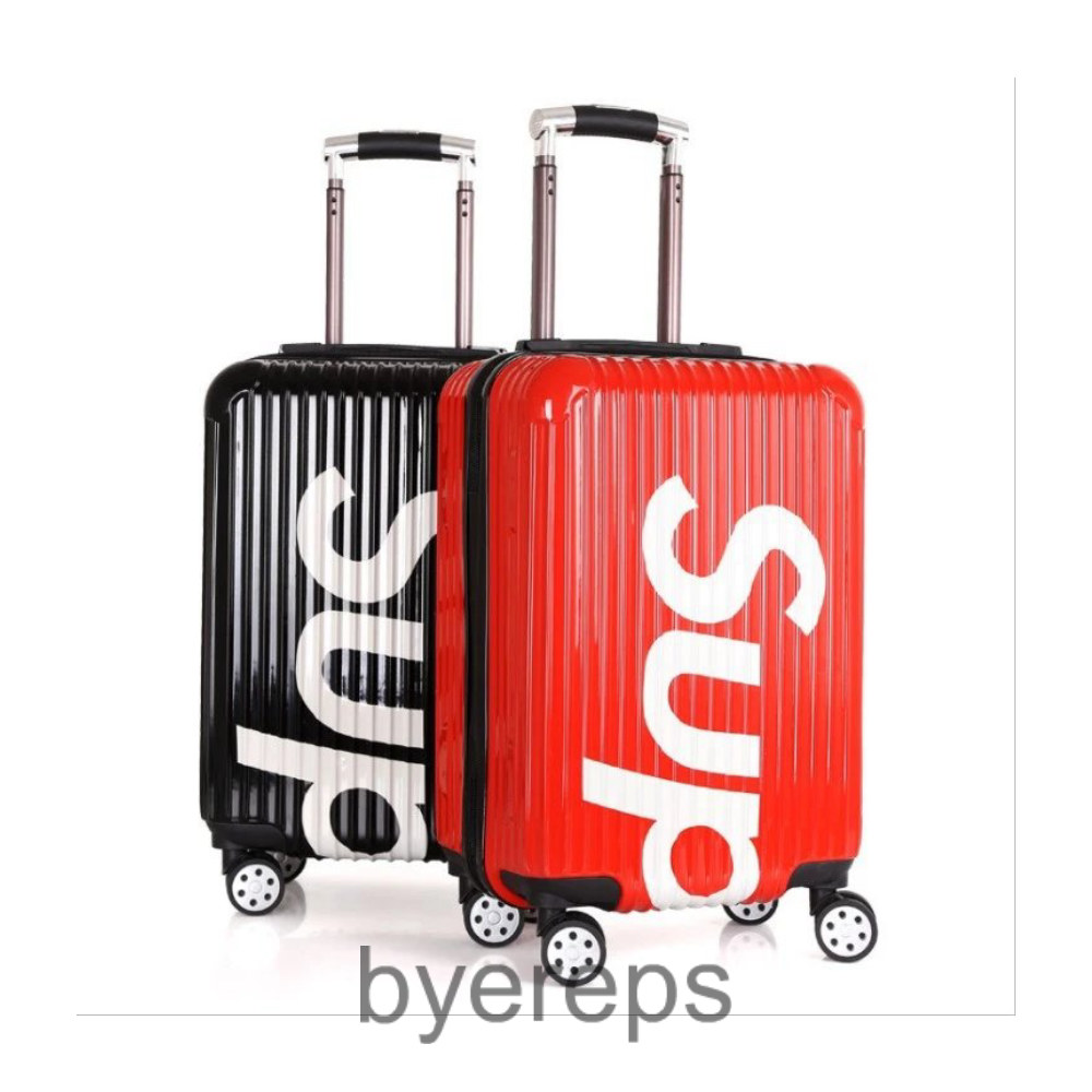 Supreme Luggage — photo 3 of 4