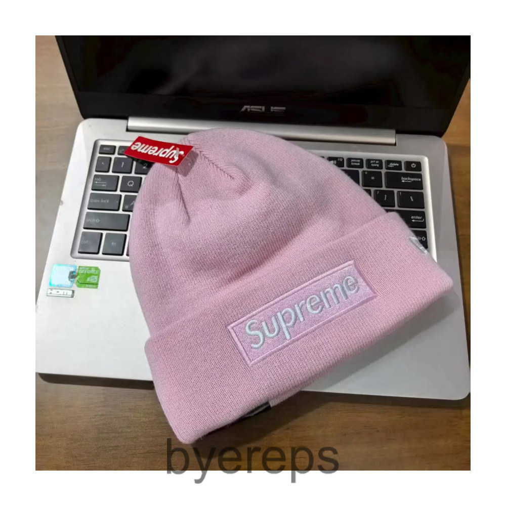 Supreme New Era Beanies