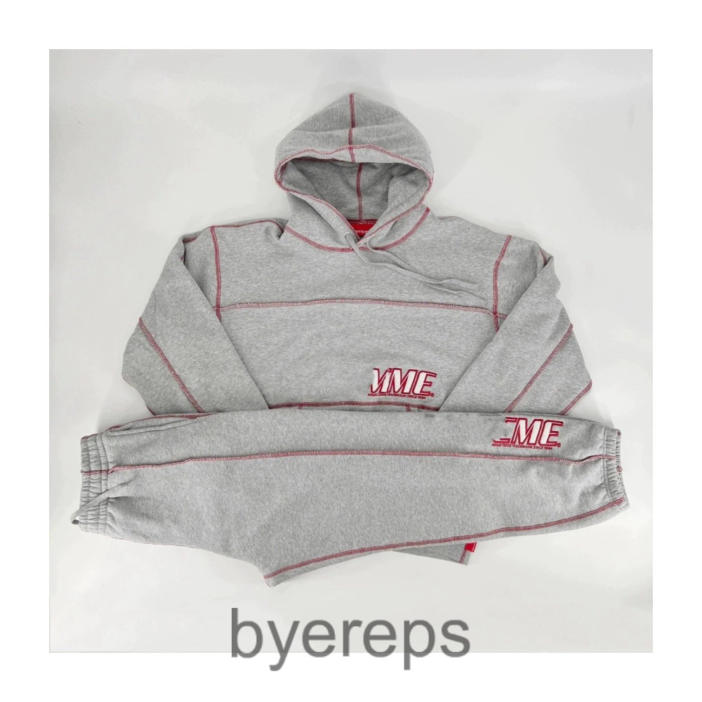 Supreme Set — photo 2 of 4