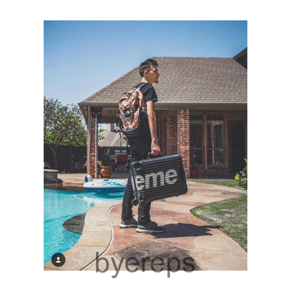 Supreme Suitcase — photo 4 of 4
