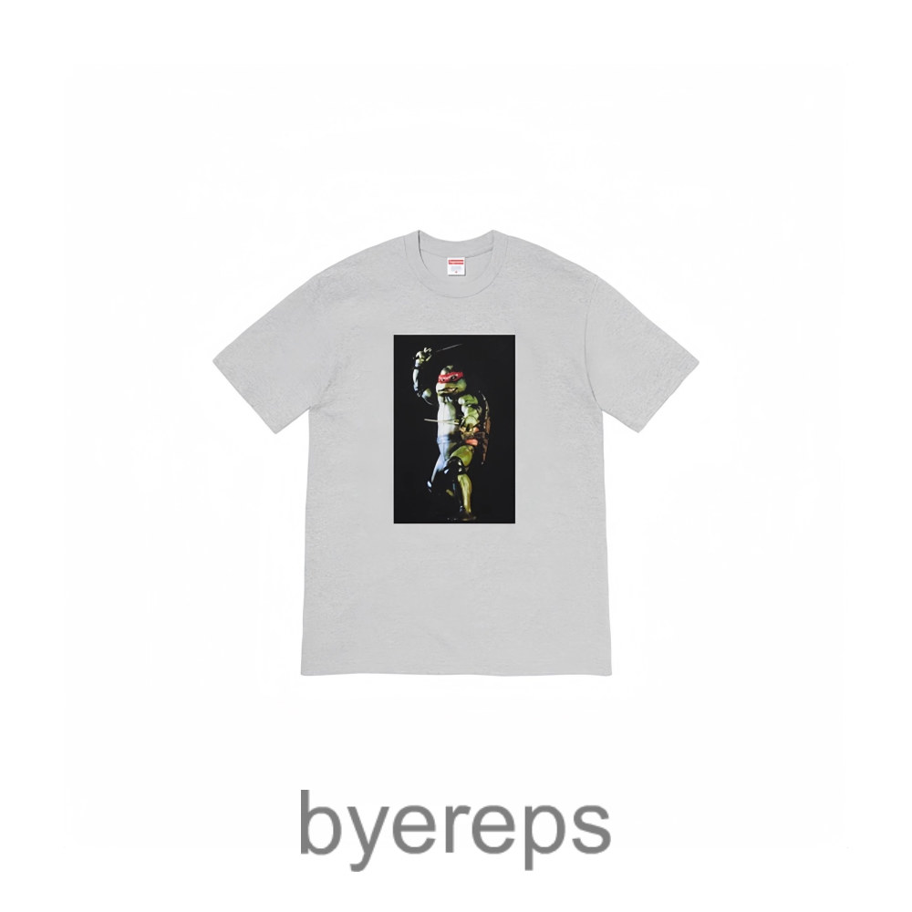 Supreme Tee — photo 2 of 4
