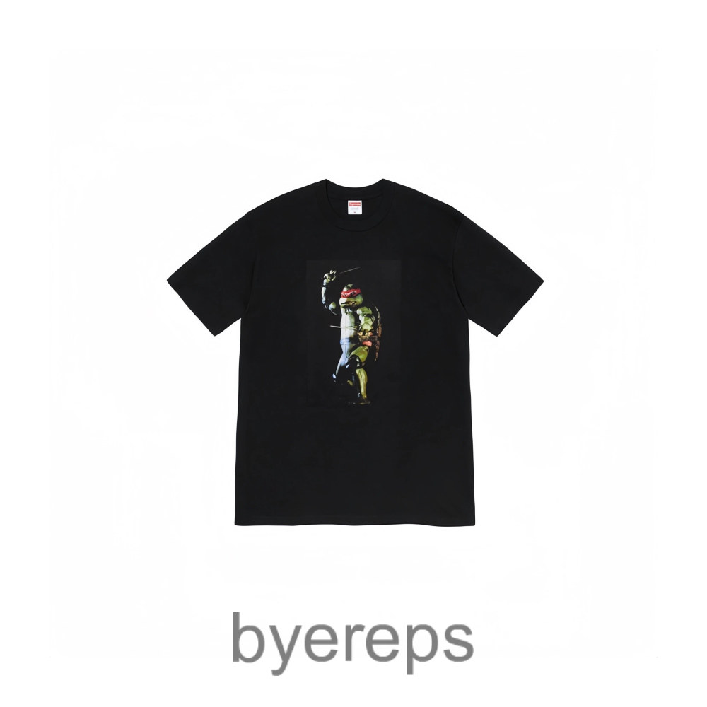 Supreme Tee — photo 3 of 4