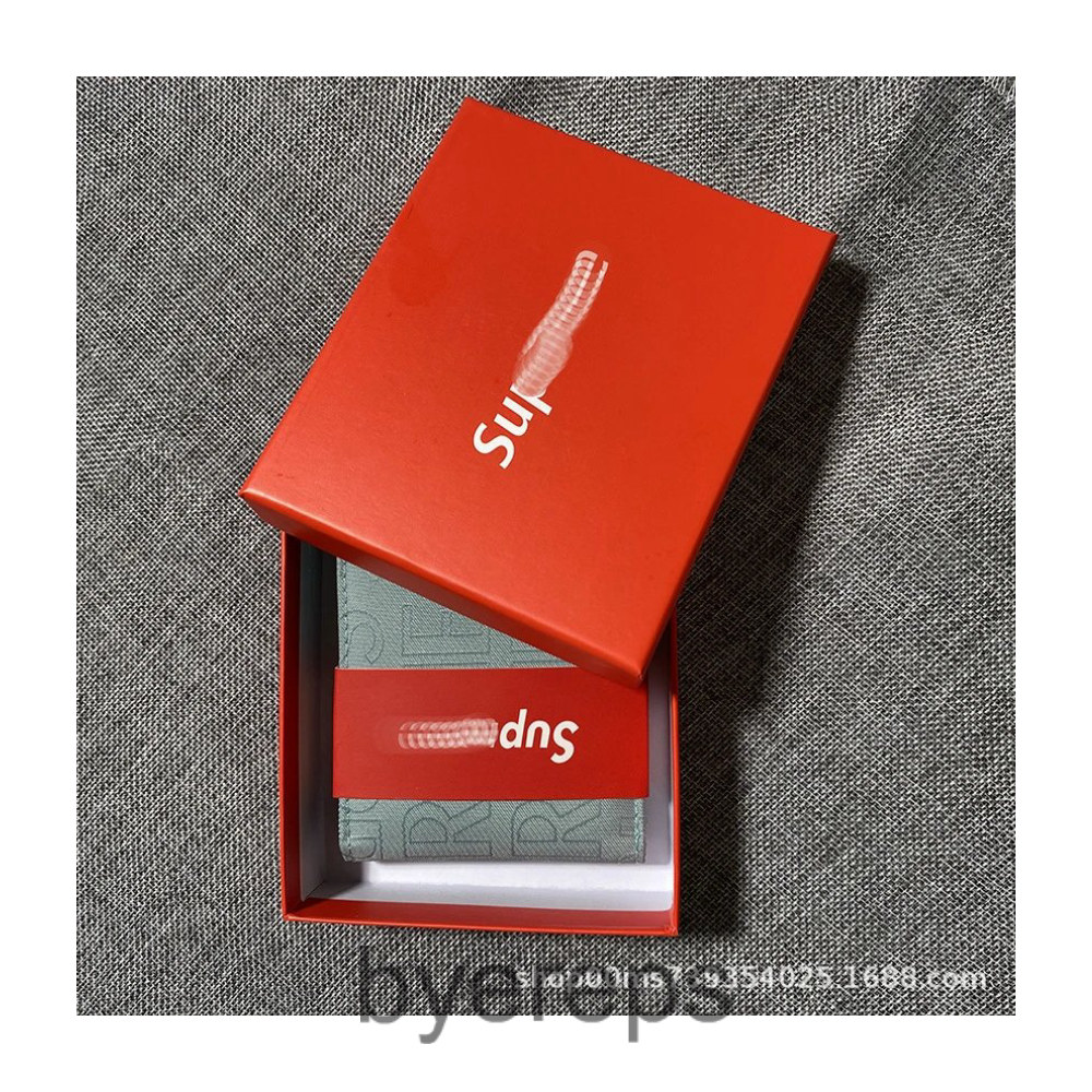 Supreme Wallet — photo 2 of 4