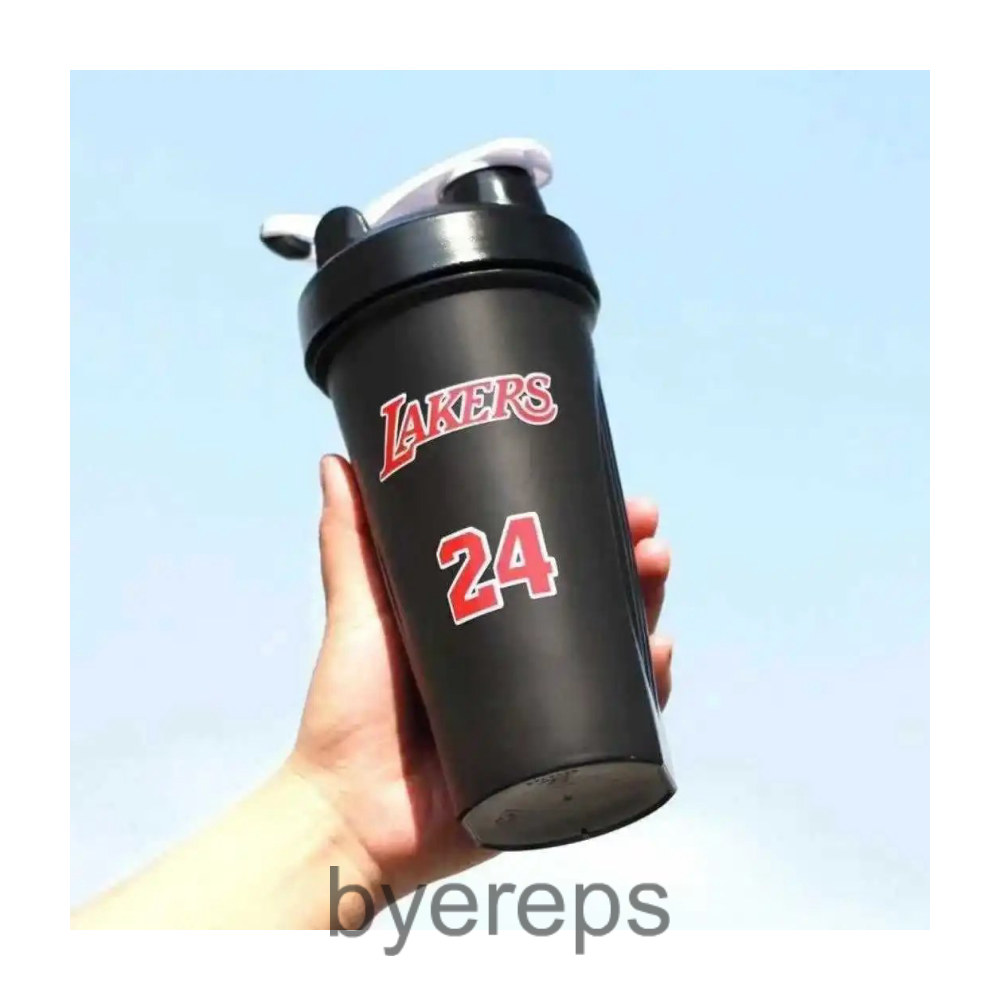 Supreme Water Bottles (22+ Styles) — photo 2 of 4