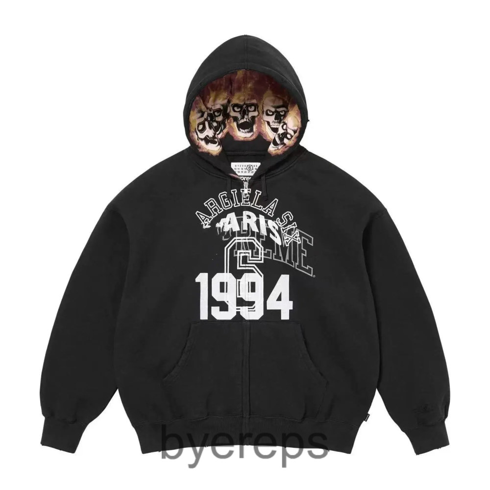 supreme x Maison Margiela Hoodie（3+ Colourways） — photo 3 of 4