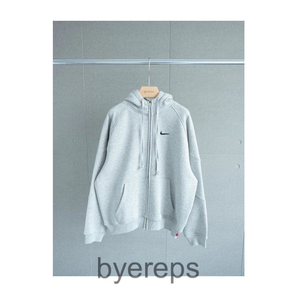 Supreme x Nike Zip Up — photo 3 of 4