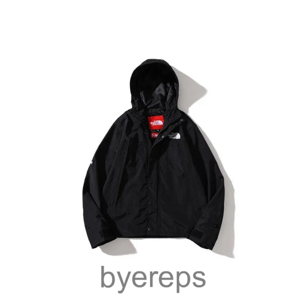 Supreme x Northface Windbreaker — photo 4 of 4