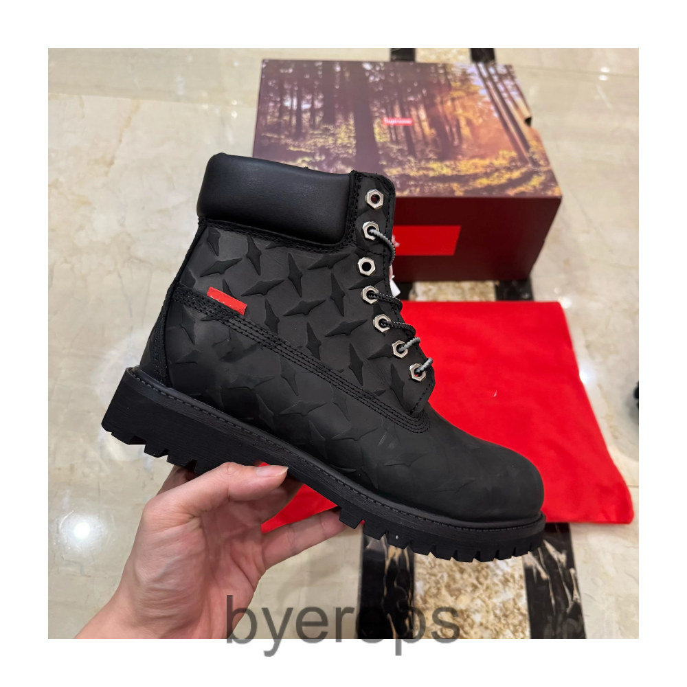 Unbranded Supreme x Timberland (3 colorways) — photo 2 of 4