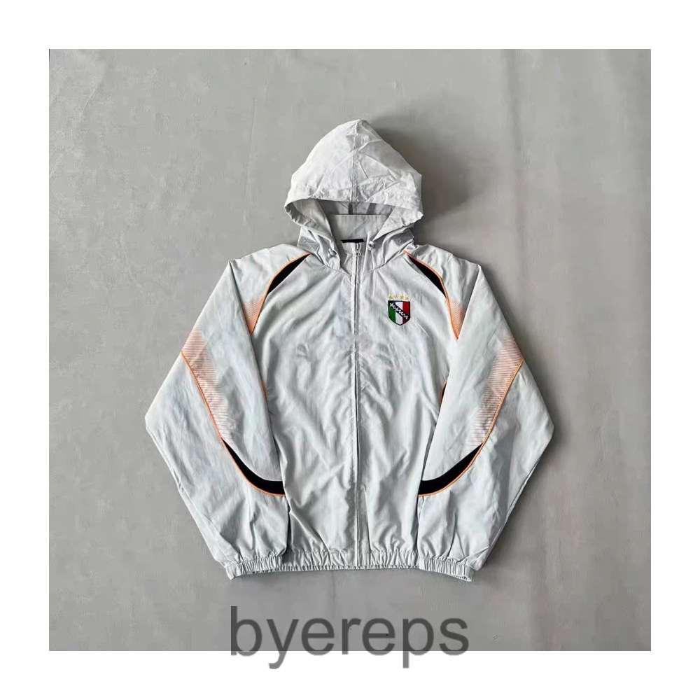 Supreme x Umbro Windbreaker — photo 4 of 4
