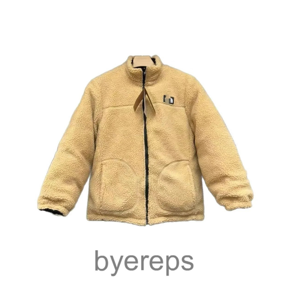 The north face fleece — photo 2 of 4