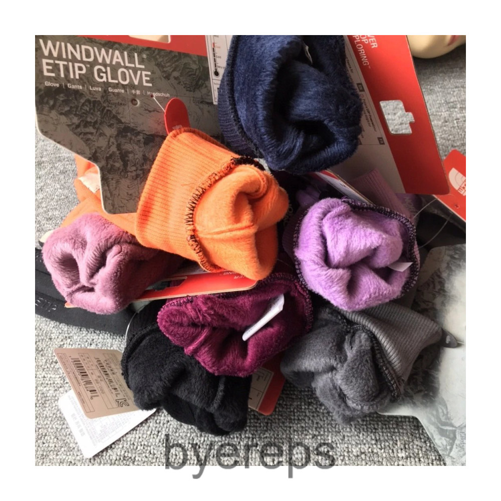 The North Face gloves — photo 4 of 4