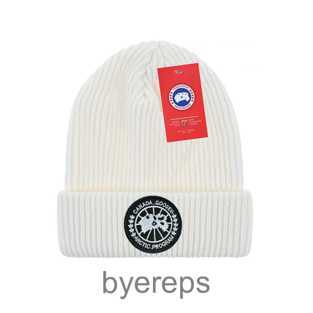 The North Face Knitted Hat — photo 4 of 4