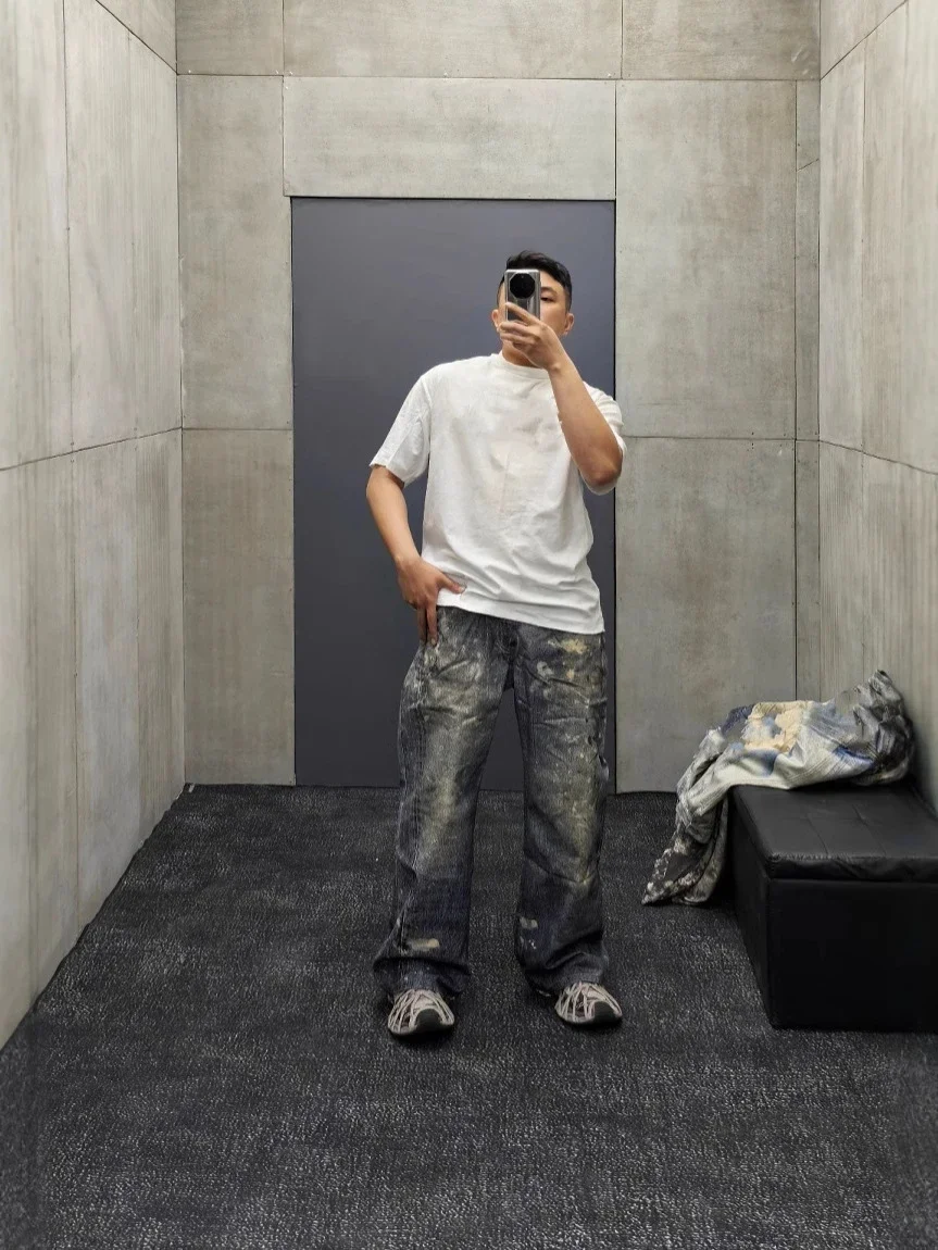 Thug Club Hard-Washed Damaged Denim