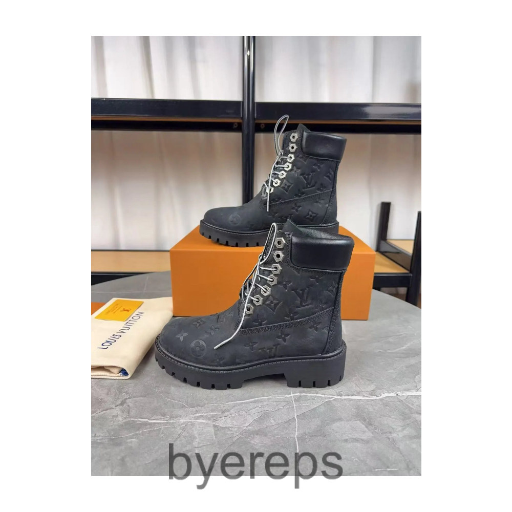 Unbranded Timberland x Louis Vuitton — photo 3 of 3