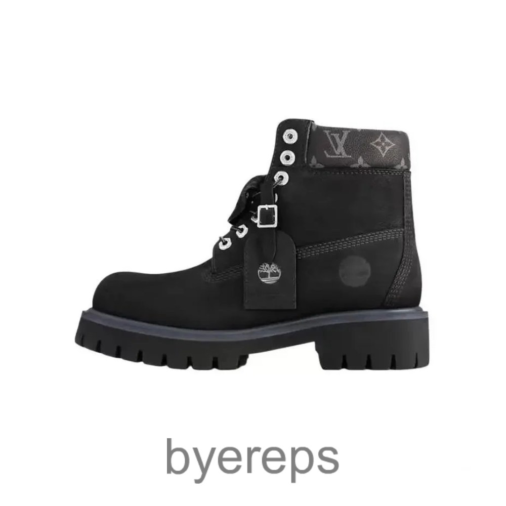Unbranded Timberlands ( 2 colors ) — photo 2 of 4