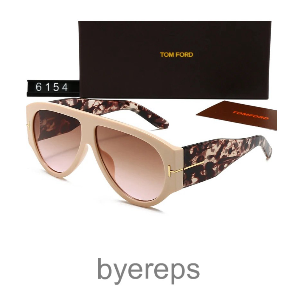 Unbranded Tom Ford Sunglasses — photo 3 of 4