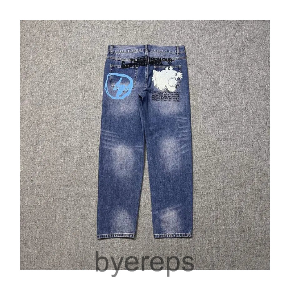 Unbranded Travis scott jeans — photo 3 of 4