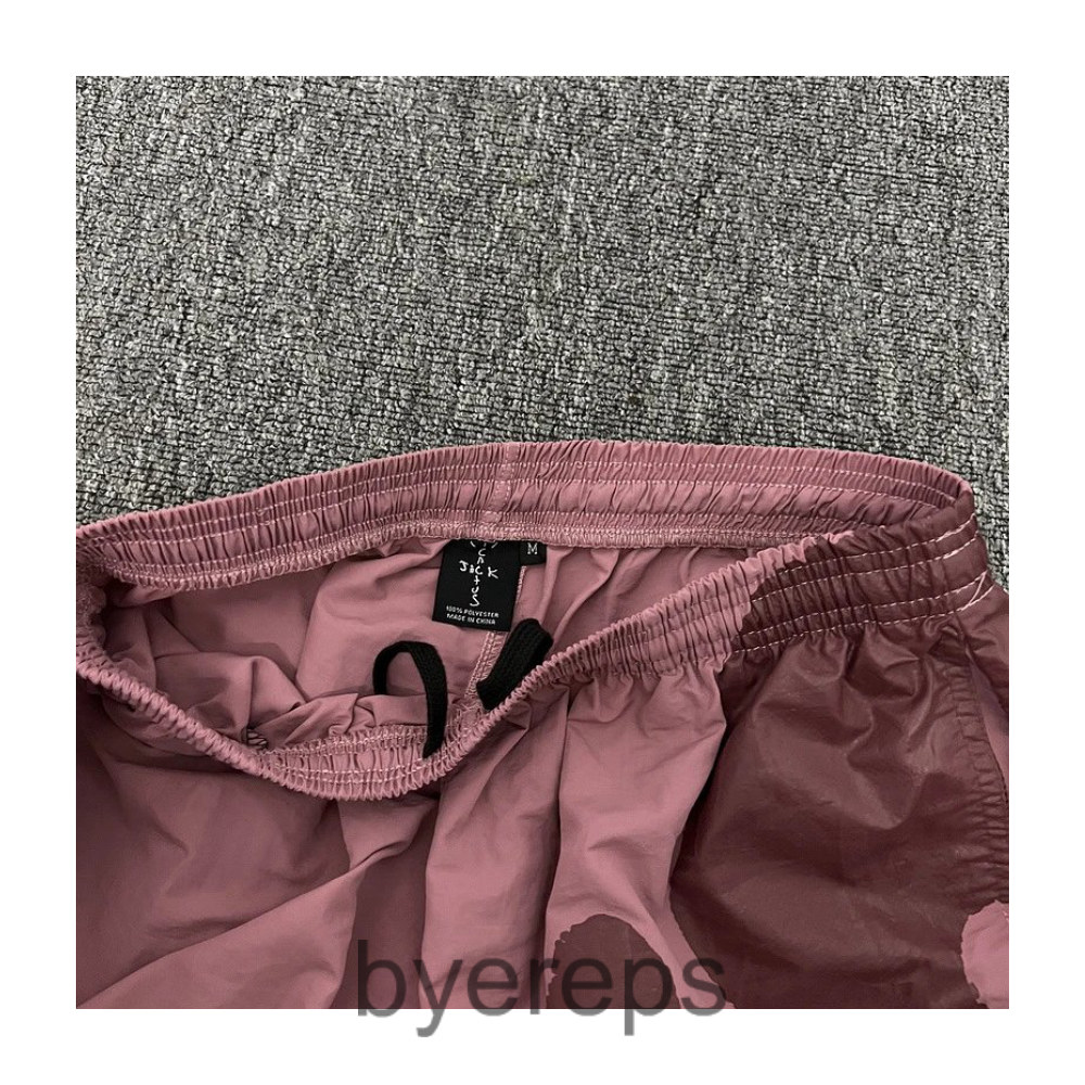 Unbranded Travis scott shorts — photo 3 of 4