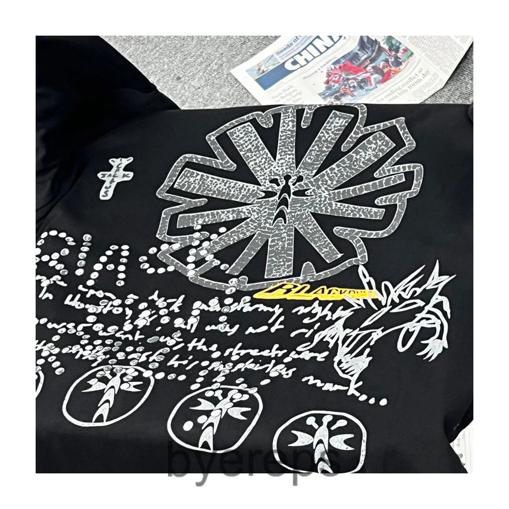 Unbranded Travis scott tee glows in dark — photo 2 of 4
