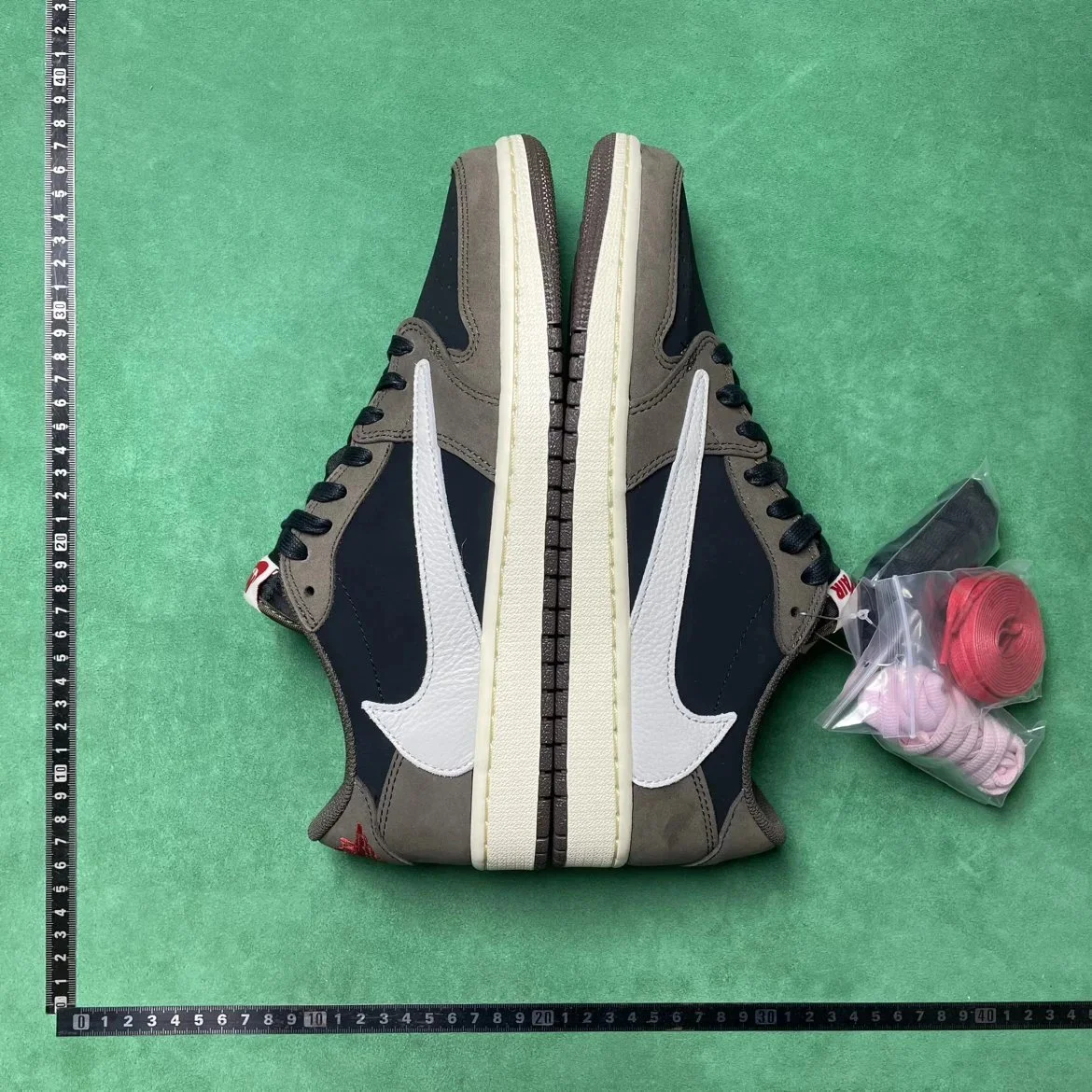 Travis Scott x Air Jordan 1 Retro