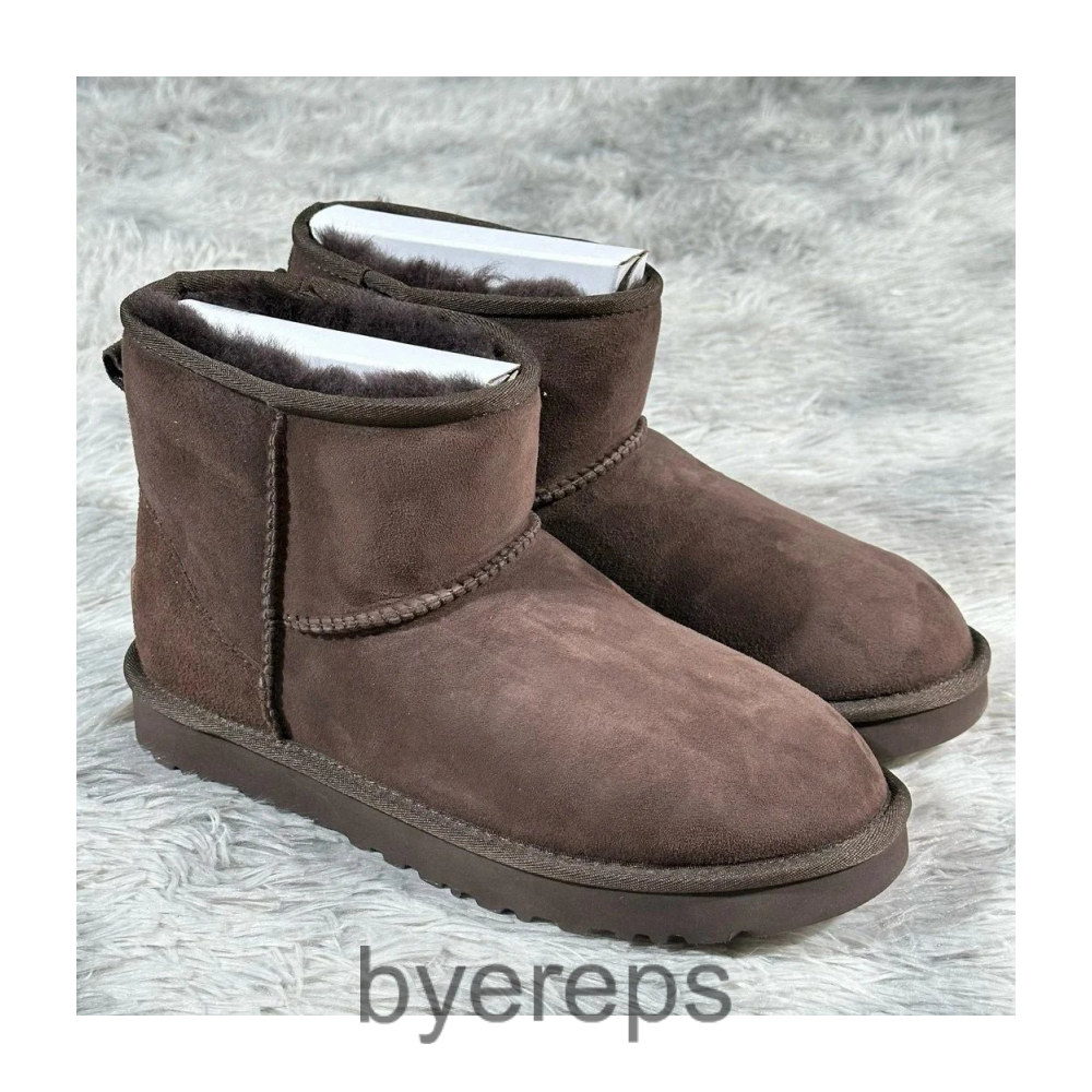 UGG boots — photo 2 of 4