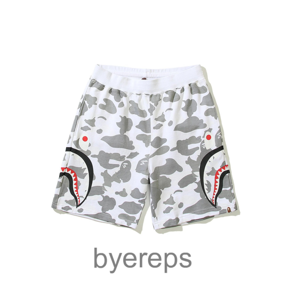 Under Armour Shorts — photo 2 of 4