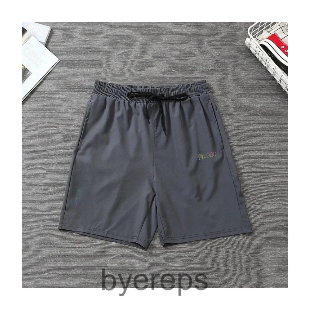 Under Armour Shorts — photo 3 of 4