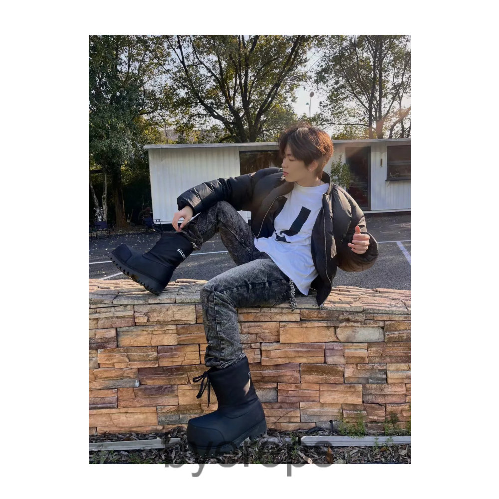 Undercover Big U Shirt — photo 4 of 4