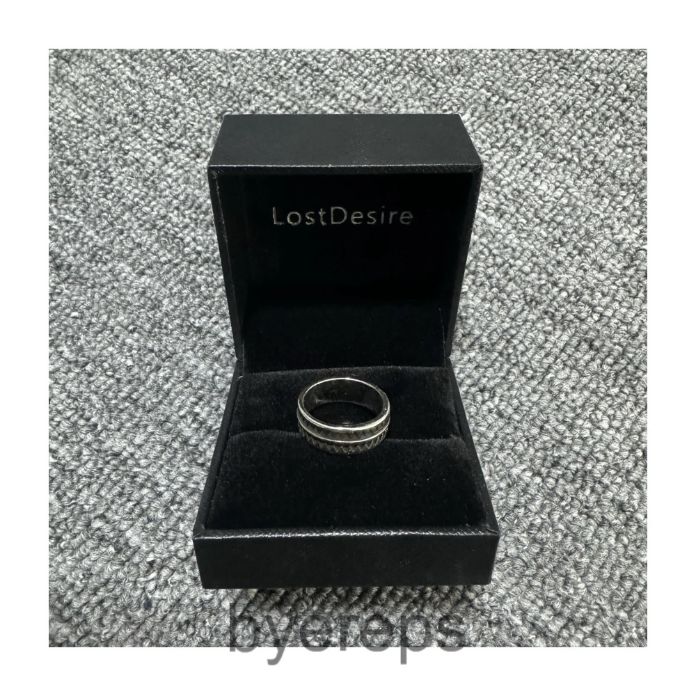 Undercover Giz Jagged Ring — photo 2 of 4
