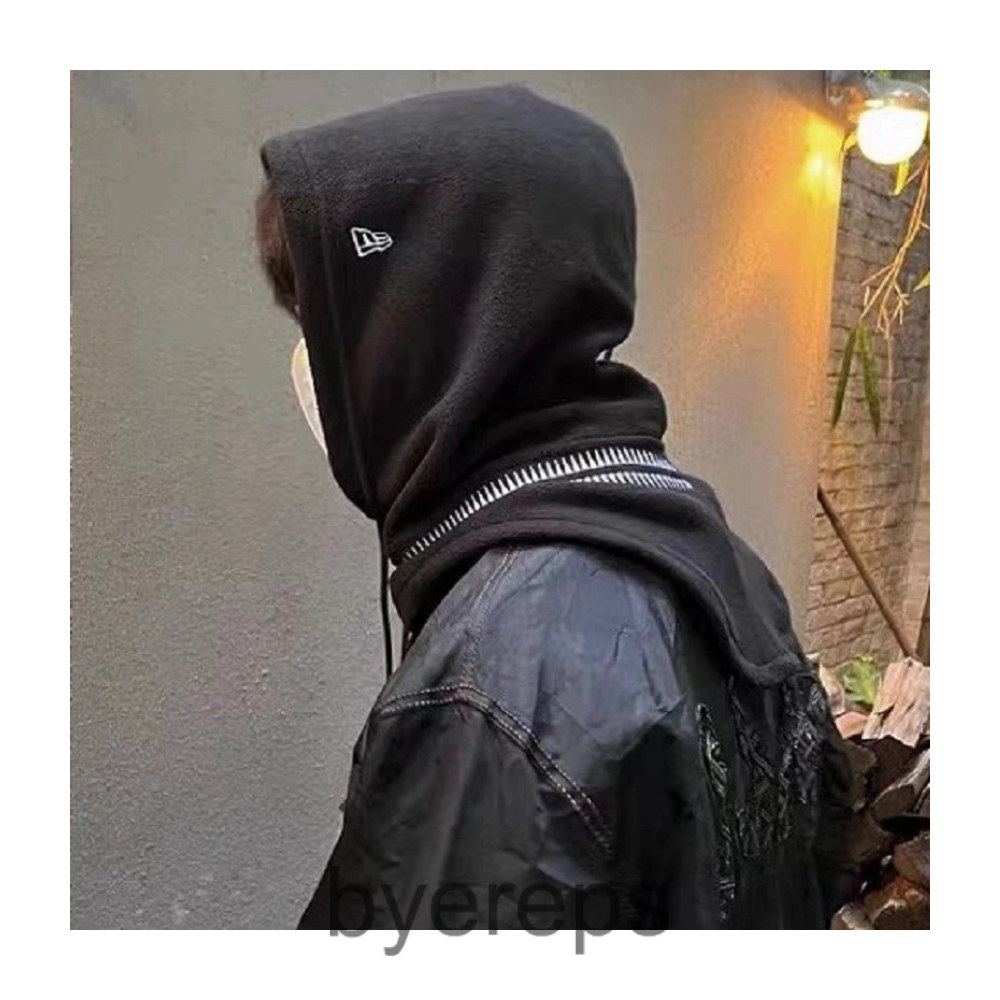 Undercover Hood — photo 4 of 4