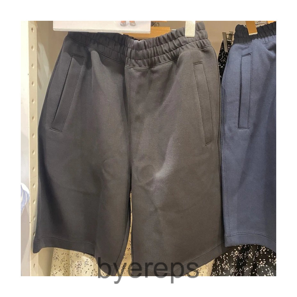 Unbranded Uniqlo Popular Baggy Shorts Black — photo 4 of 4