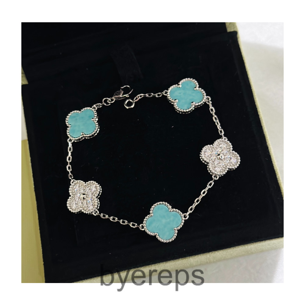 Unbranded Van Cleef & Arpels Necklaces — photo 4 of 4