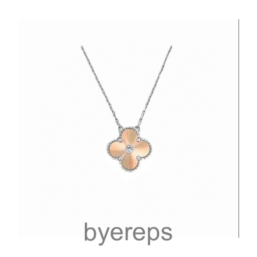 Van Cleef & Arpels Necklaces