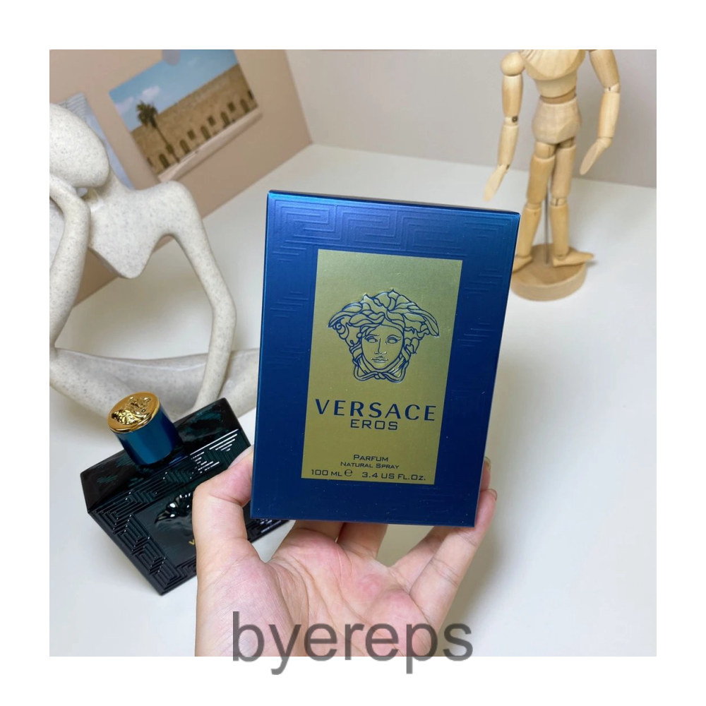 Versace Eros Perfume — photo 3 of 4