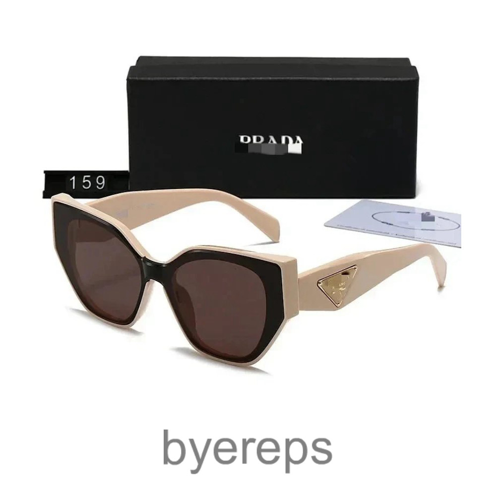 Versace Sun Glasses — photo 2 of 4