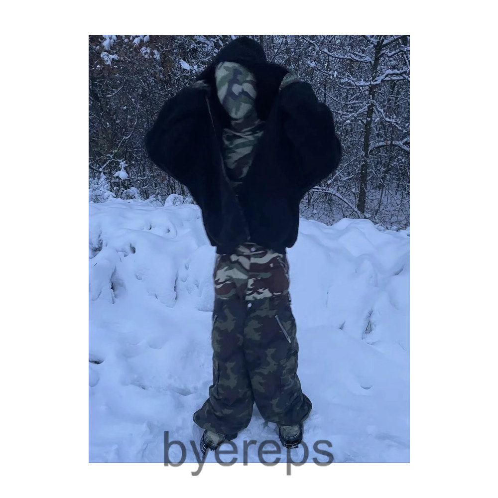 Vetements Camo Cargo — photo 4 of 4