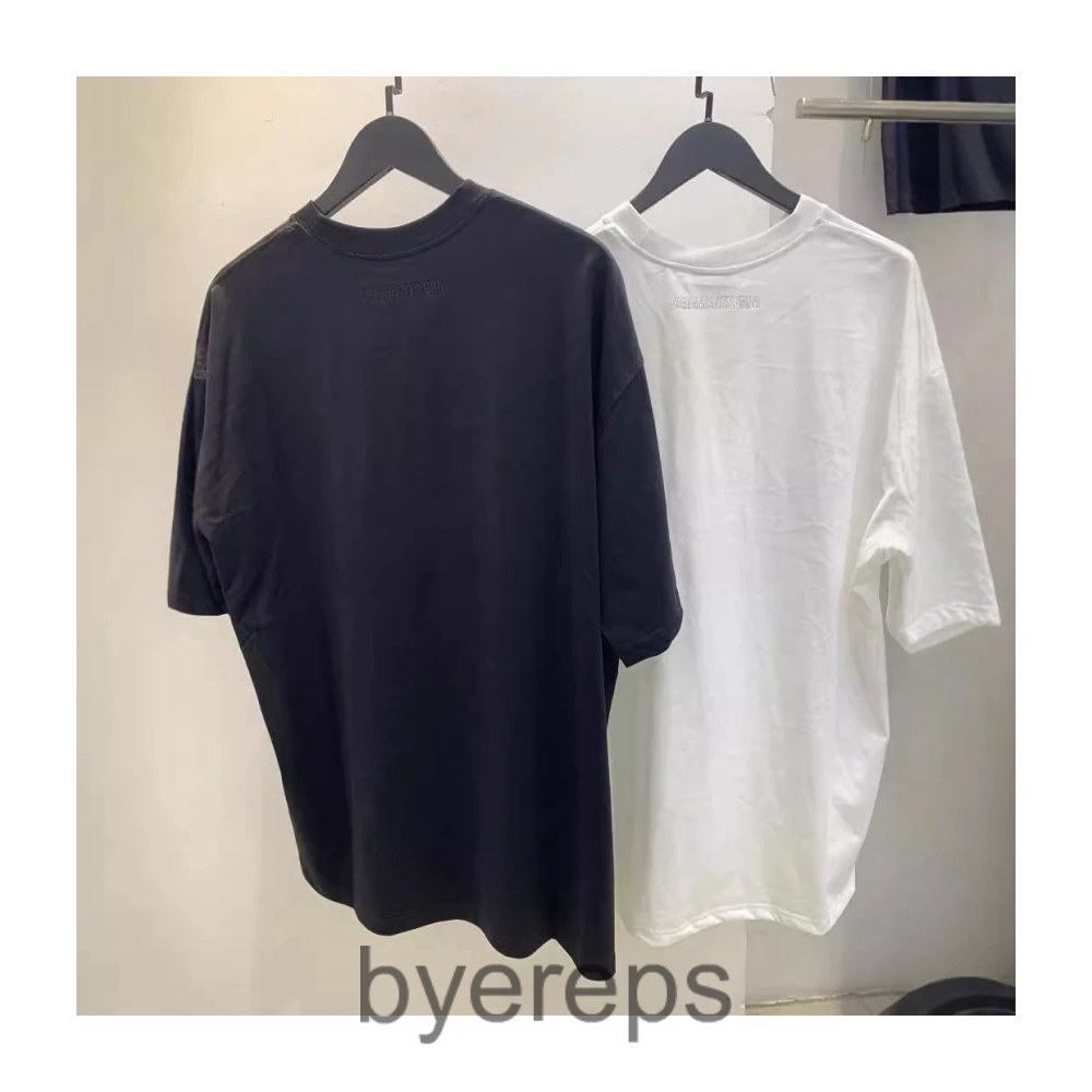 Vetements . com Shirt
