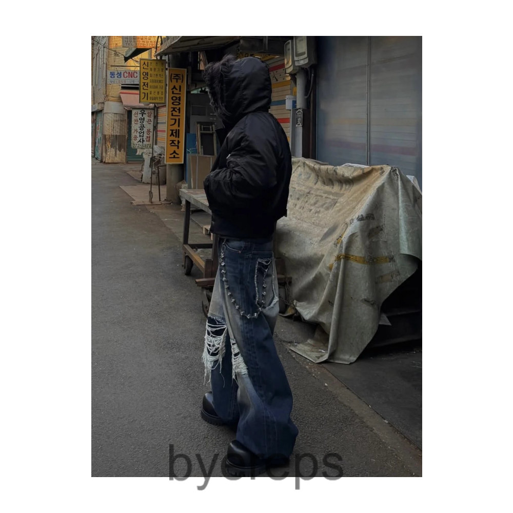 Vetements Distressed Baggy Jeans — photo 2 of 4