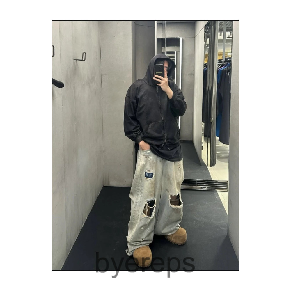Vetements Distressed Painted Jens — photo 4 of 4