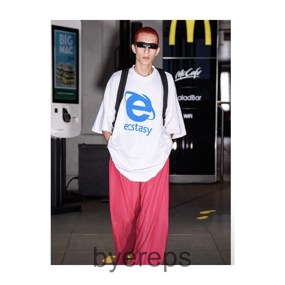 VETEMENTS Ecstasy Tee — photo 4 of 4