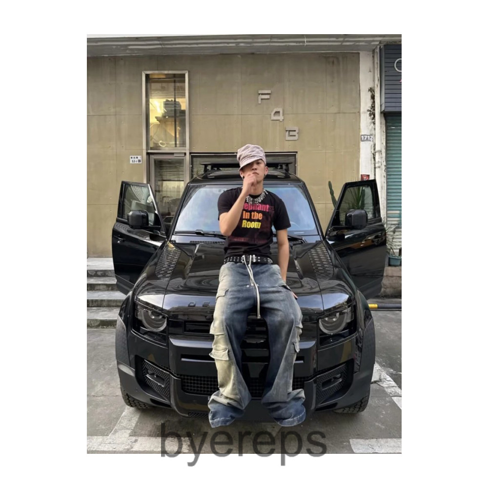 Vetements"Elephant in the room" Tee — photo 4 of 4