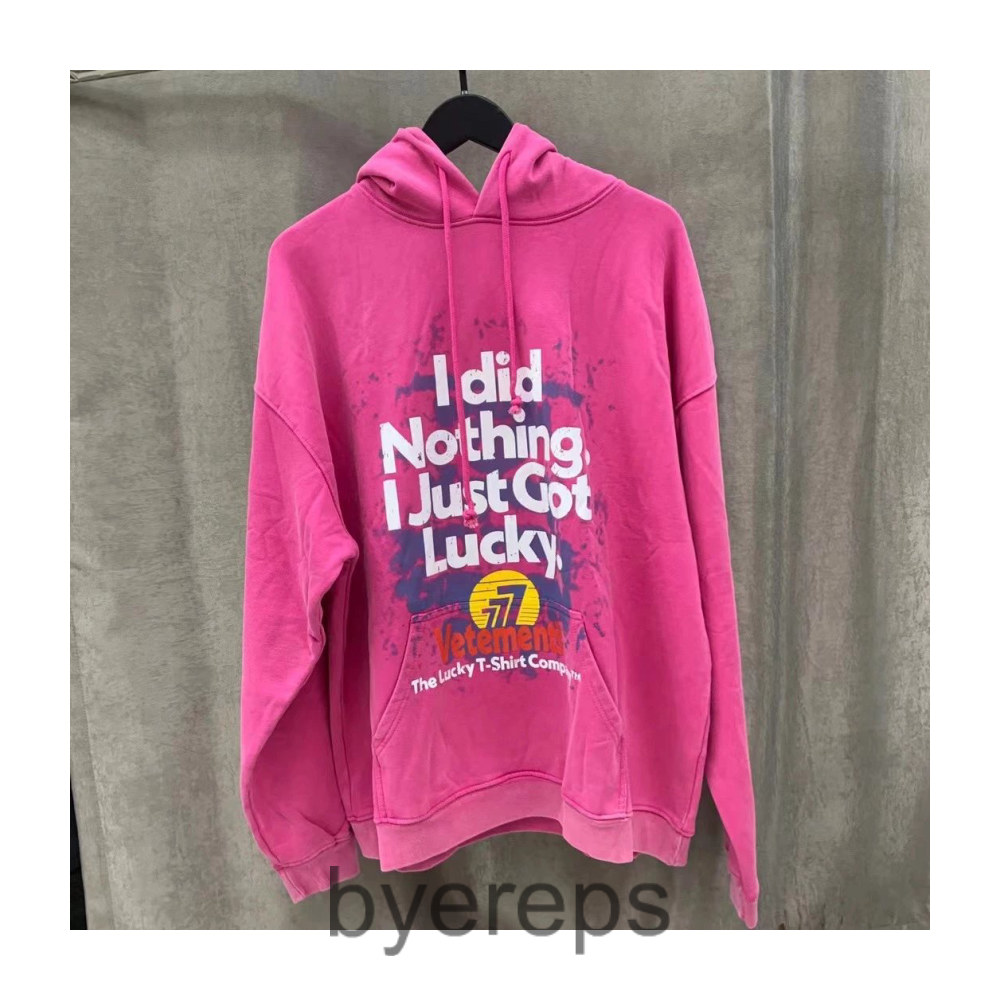 Vetements Fan Hoodie — photo 2 of 4