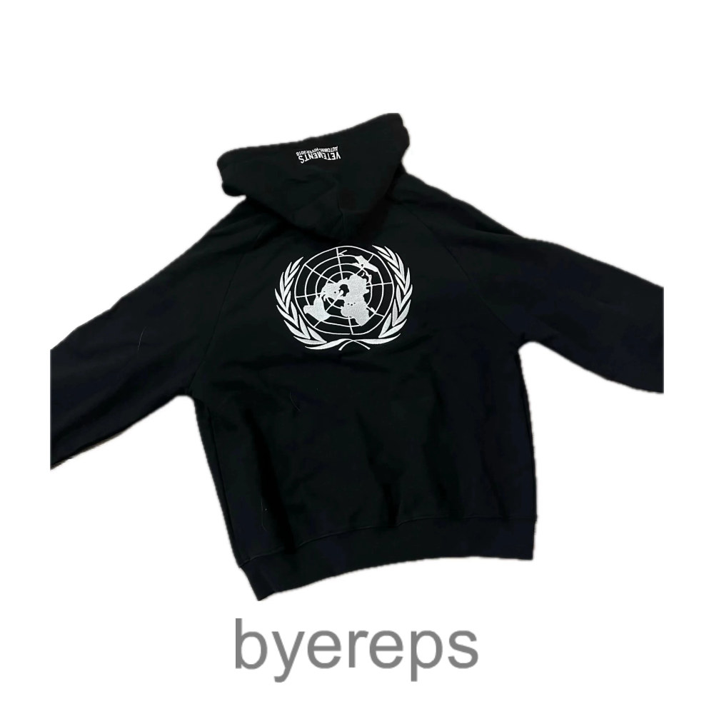 Vetements Free Hugs Zip Up Hoodie — photo 2 of 3