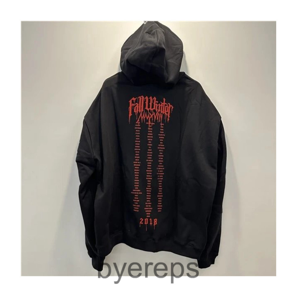 Vetements FW18 Worldtour Hoodie — photo 3 of 4