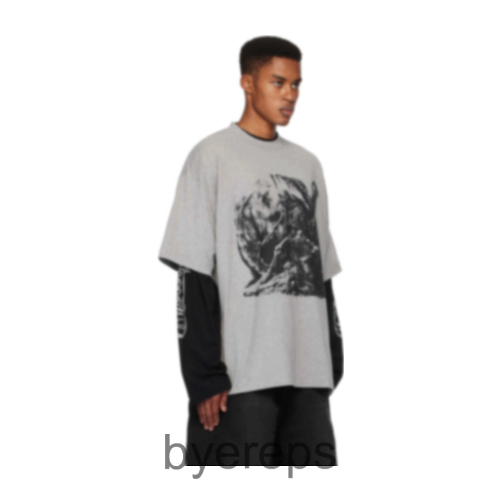 VETEMENTS Goth Tee — photo 2 of 3