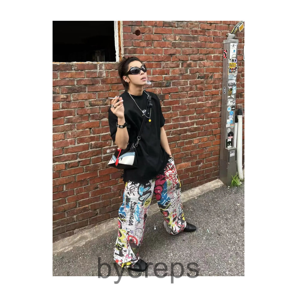 Vetements Graffiti Baggy Denim