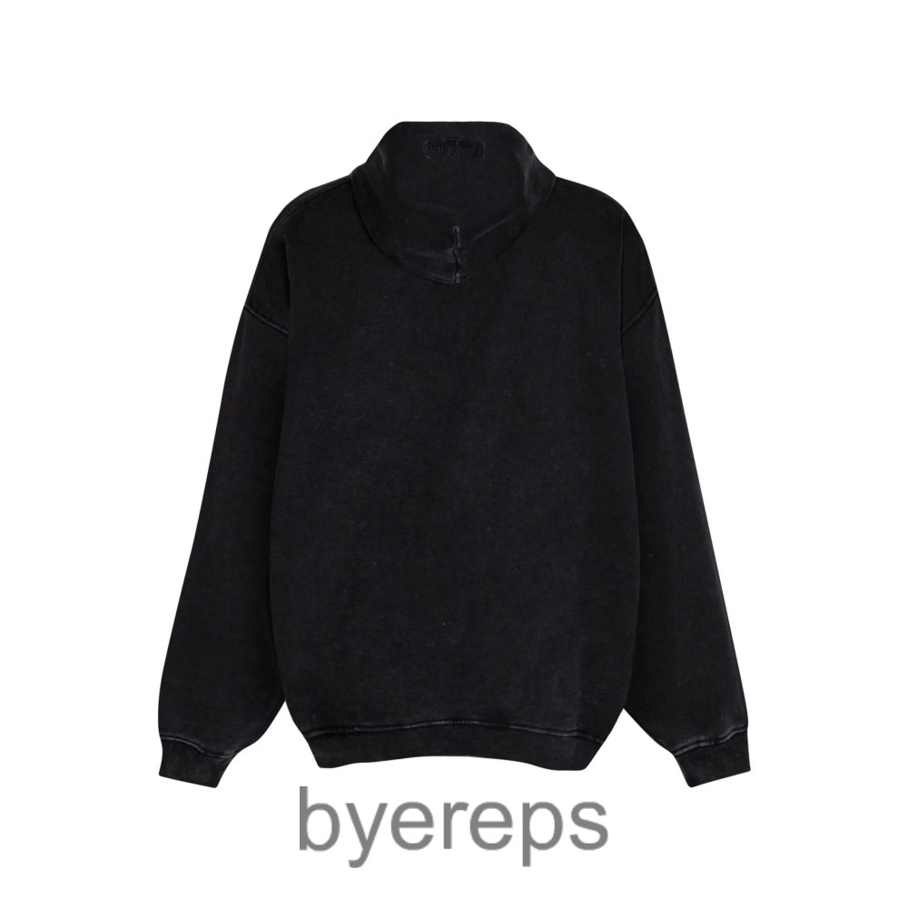 Vetements hoodie — photo 2 of 4