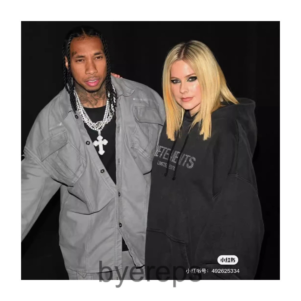 Vetements hoodie — photo 4 of 4